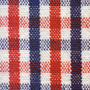 女孩子光溜溜在家里好吗
